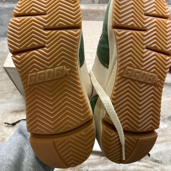 Golden Goose Runners Sz 36 NWT - Picture 5 of 6